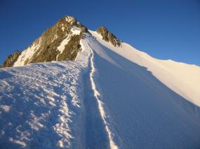 Verso la cima del Nadelhorn